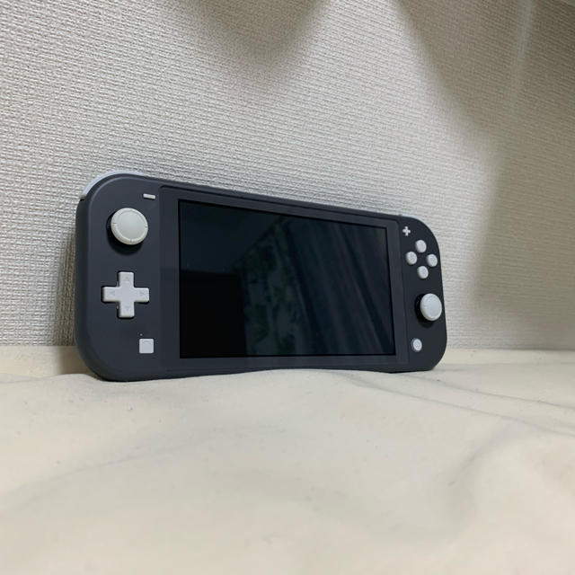 任天堂Switchライト　グレー