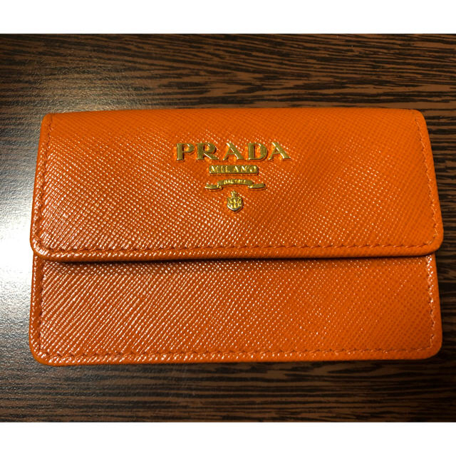 PRADA(プラダ)の【NOAHさん専用】PRADA 名刺ケース  オレンジ レディースのファッション小物(名刺入れ/定期入れ)の商品写真