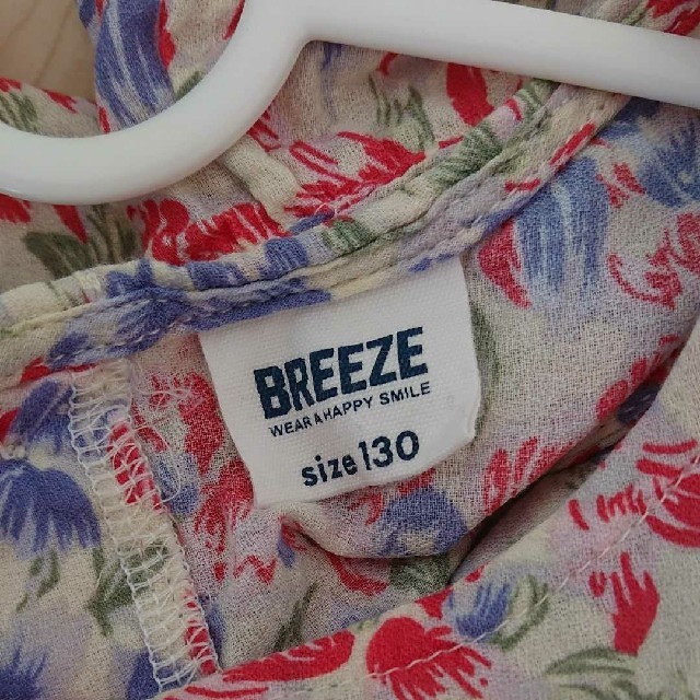 BREEZE(ブリーズ)のBREEZE ブリーズ 女の子 トップス 花柄 カットソー 130㎝ キッズ/ベビー/マタニティのキッズ服女の子用(90cm~)(Tシャツ/カットソー)の商品写真