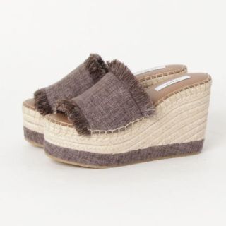 アメリヴィンテージ(Ameri VINTAGE)のAmeri MEDI CANVAS FRINGE PLATFORM SANDAL(サンダル)