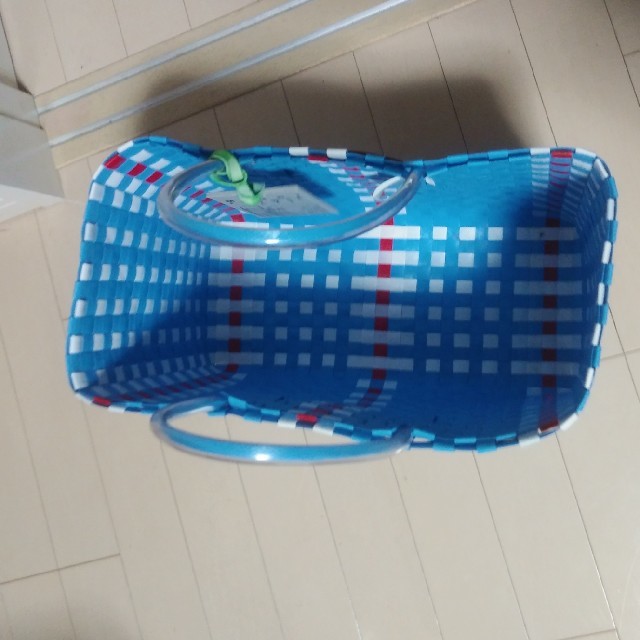 Marni(マルニ)のマルニカフェ　かごバッグ　青 レディースのバッグ(かごバッグ/ストローバッグ)の商品写真