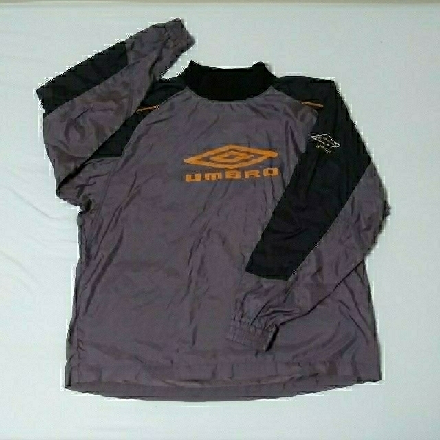 UMBRO(アンブロ)のUMBRO　トレーニングウェア メンズのジャケット/アウター(ナイロンジャケット)の商品写真