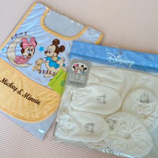 ディズニー(Disney)の新品‼️ディズニーベビー　スタイ　ミトン　靴下　よだれかけ(ベビースタイ/よだれかけ)