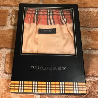 BURBERRYバーバリー トランクス M3着:絹100% 2着+綿100% 殺し 1 BURBERRYバーバリー トランクス M3着:絹100% 2着+綿100% 殺し 1