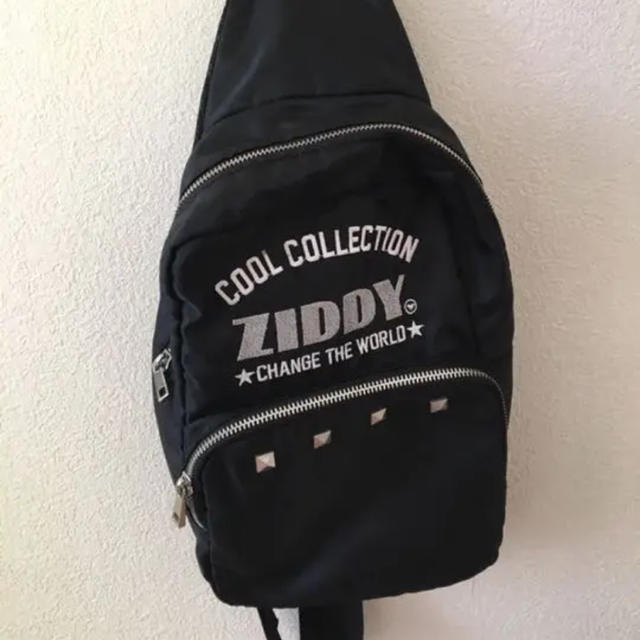 ZIDDY(ジディー)のZIDDY肩掛けカバン キッズ/ベビー/マタニティのこども用バッグ(その他)の商品写真