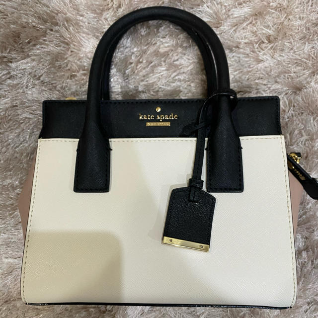 極美品　kate spade　ハンドバッグ　ショルダー　2way　黒　フラップ