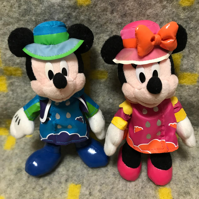 Disney(ディズニー)の【値下げ】ハッピーレイニーデイぬいぐるみバッチ エンタメ/ホビーのおもちゃ/ぬいぐるみ(キャラクターグッズ)の商品写真