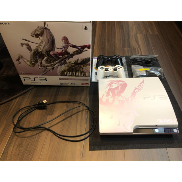 【美品】ファイナルファンタジーXIII LIGHTNING EDITION