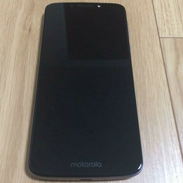 ■値下げ■美品■SIMフリー dual sim モトローラ moto e5■