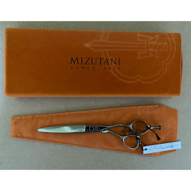 あこまま様専用【未使用】MIZUTANI シザー 6インチ あこまま様専用【未使用】MIZUTANI シザー 6インチ
