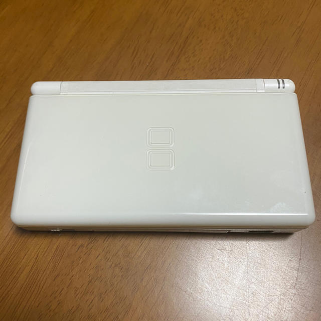 ニンテンドーDS(ニンテンドーDS)のNINTENDO DS Lite エンタメ/ホビーのゲームソフト/ゲーム機本体(携帯用ゲーム機本体)の商品写真