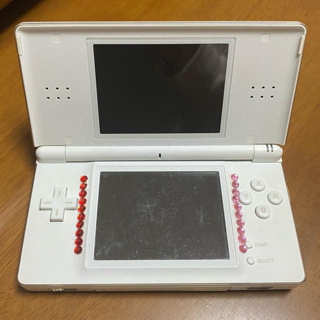 ニンテンドーDS(ニンテンドーDS)のNINTENDO DS Lite エンタメ/ホビーのゲームソフト/ゲーム機本体(携帯用ゲーム機本体)の商品写真