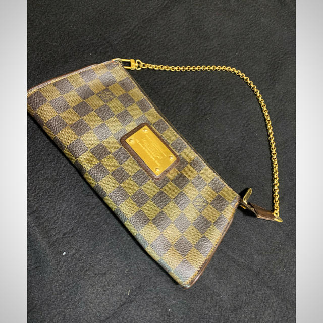 LOUIS VUITTON(ルイヴィトン)のルイヴィトン　エヴァ　ダミエ　チェーン　アクセサリーポーチ　ポシェット レディースのファッション小物(ポーチ)の商品写真