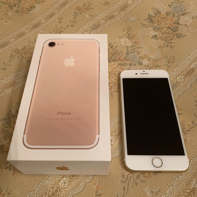 カラーゴールドApple iPhone 7 本体 ゴールド GOLD  32GB SIMフリー