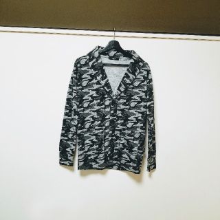 アズールバイマウジー(AZUL by moussy)のぶたさん専用◆新品◆AZUL◆グレー迷彩ジャケットM(テーラードジャケット)