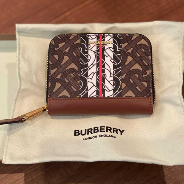 BURBERRY(バーバリー)のBURBERRY　コインケース　新品 メンズのファッション小物(コインケース/小銭入れ)の商品写真