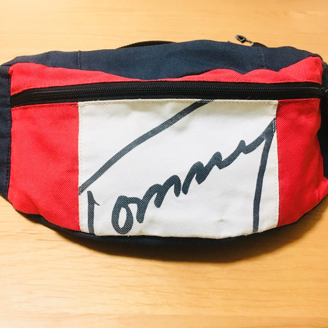 TOMMY(トミー)のTOMMY ウエストポーチ 送料込み エンタメ/ホビーのタレントグッズ(その他)の商品写真