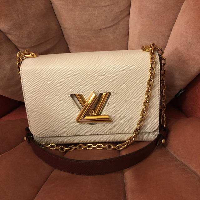 LOUIS VUITTON - ルイヴィトン ショルダーバッグ ツイスト MM 白 ...