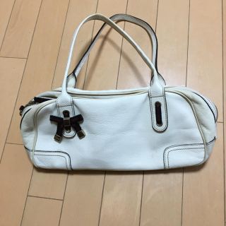 グッチ(Gucci)のGUCCI ホワイトレザーバッグ(ハンドバッグ)