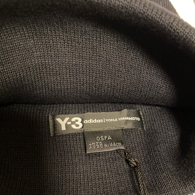 Y-3(ワイスリー)の新品 y-3 ニット帽 ビーニー フリーサイズ ブラック ヨウジヤマモト メンズの帽子(ニット帽/ビーニー)の商品写真