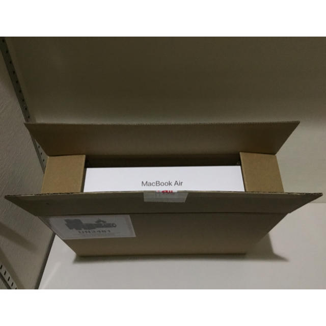 【ほぼ新品・ほぼ未使用】Apple Macbook Air 2019 ゴールド