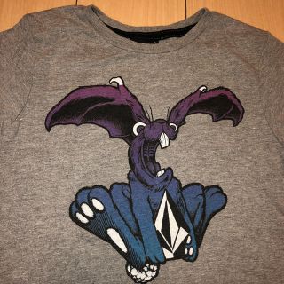 ボルコム(volcom)のVOLCOM(ボルコム)ウサギ✖️コウモリキャラTシャツ(Tシャツ/カットソー)