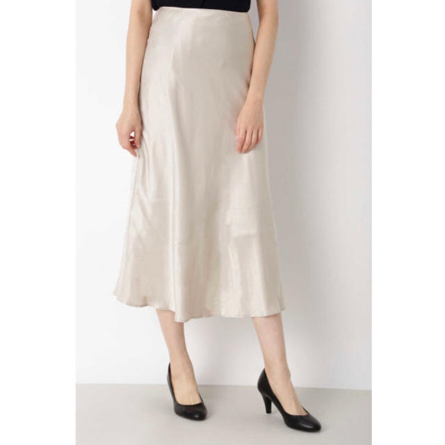 SNIDEL(スナイデル)のグロッシーサテンマーメイドスカート レディースのスカート(ロングスカート)の商品写真