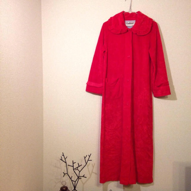 真っ赤なガウン レディースのジャケット/アウター(その他)の商品写真