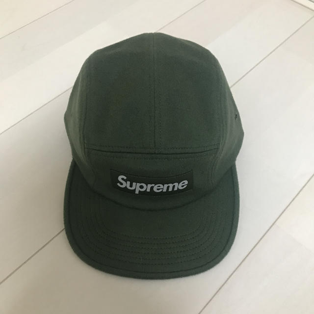 Supreme(シュプリーム)のSUPREME オリーブ メンズの帽子(キャップ)の商品写真