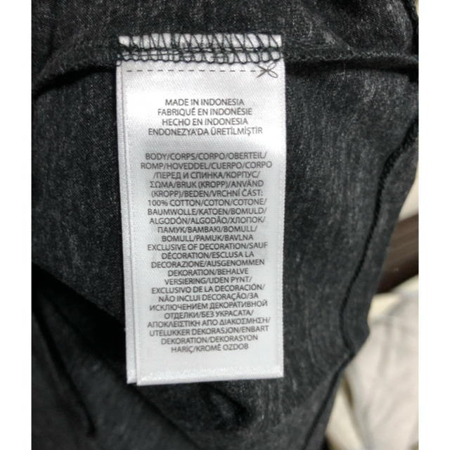 POLO RALPH LAUREN(ポロラルフローレン)の☆新品　POLO ラルフローレン  Vネック　Tシャツ　S グレー☆  メンズのトップス(Tシャツ/カットソー(半袖/袖なし))の商品写真