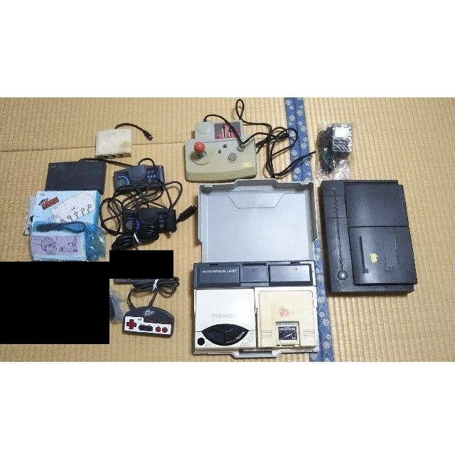 送料関税無料 PC エンジン 本体 マルチタップ コントローラーなど