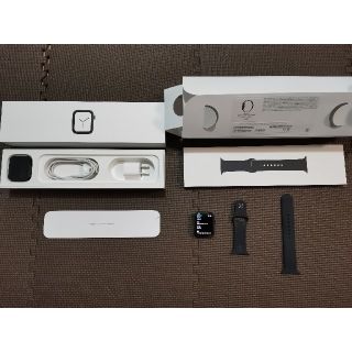 アップルウォッチ(Apple Watch)のアップルウォッチ4　44mm　セルラー　ブラックスポーツバンド(腕時計(デジタル))