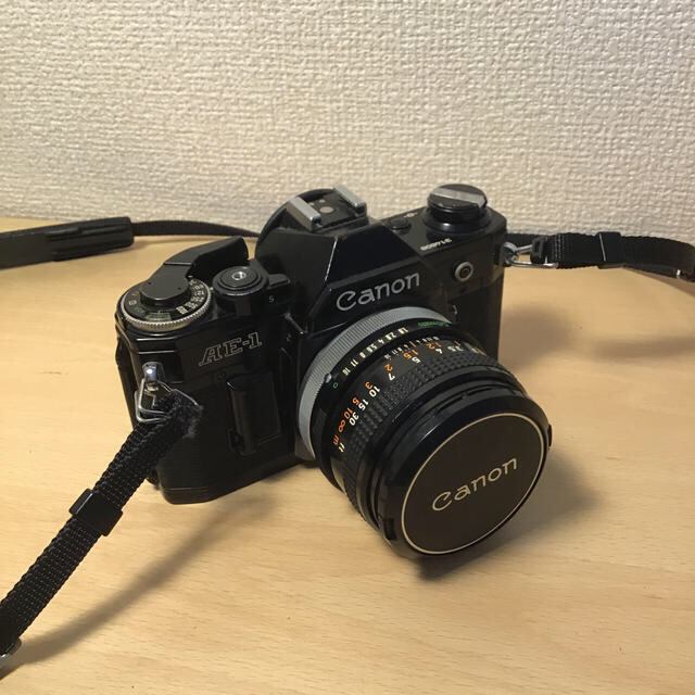 Canon(キヤノン)のCANON AE-1 フィルムカメラ スマホ/家電/カメラのカメラ(フィルムカメラ)の商品写真
