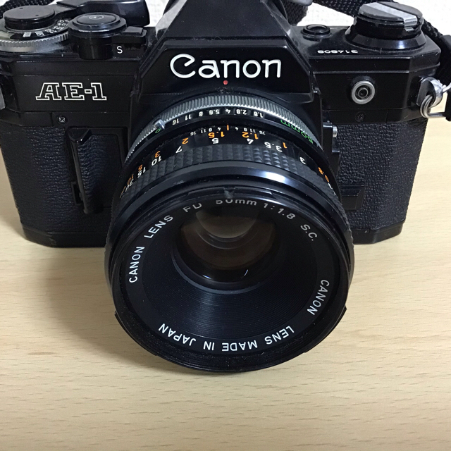 Canon(キヤノン)のCANON AE-1 フィルムカメラ スマホ/家電/カメラのカメラ(フィルムカメラ)の商品写真