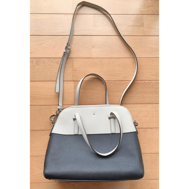 大特価放出! お値下げ中 《Kate spade》ショルダーベルト付きハンドバッグ - ショルダーバッグ