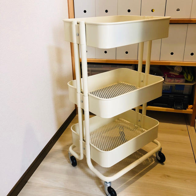 IKEA(イケア)のIKEA ロースコグ　ワゴンラック　ベージュ インテリア/住まい/日用品の収納家具(キッチン収納)の商品写真