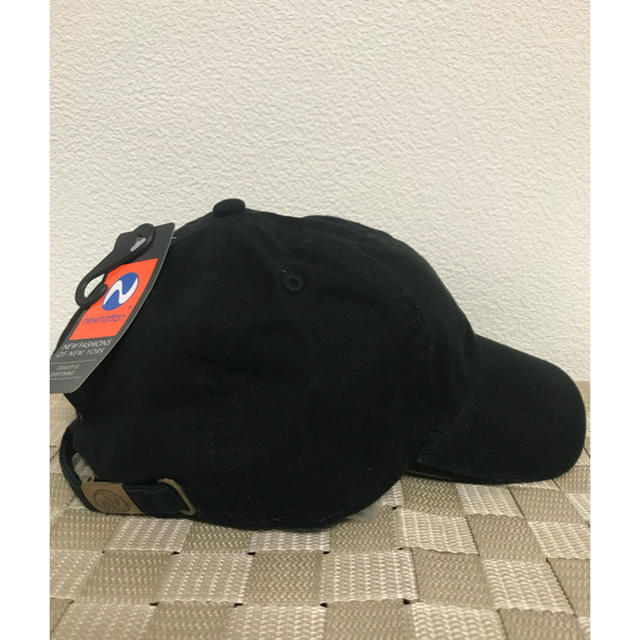 NEW ERA(ニューエラー)の最安値送料込み 新品未使用タグ付き NEW HATTAN ブラックローキャップ メンズの帽子(キャップ)の商品写真