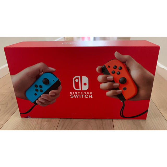 Nintendo Switch(ニンテンドースイッチ)の新品未使用　Nintendo Switch ネオンブルーネオンレッド エンタメ/ホビーのゲームソフト/ゲーム機本体(家庭用ゲーム機本体)の商品写真