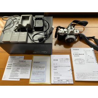 オリンパス(OLYMPUS)の【美品】オリンパス　OM-D E-M10 MARK III レンズキット(ミラーレス一眼)