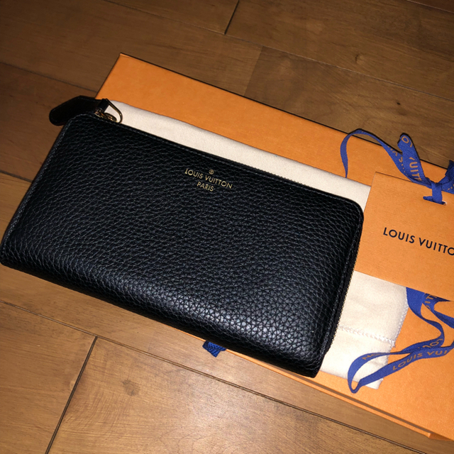 LOUIS VUITTON(ルイヴィトン)のほぼ新品 ルイヴィトン ポルトフォイユ コメット ブラック 長財布 レディースのファッション小物(財布)の商品写真