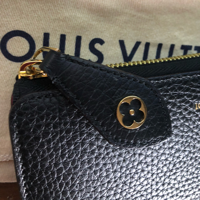 LOUIS VUITTON(ルイヴィトン)のほぼ新品 ルイヴィトン ポルトフォイユ コメット ブラック 長財布 レディースのファッション小物(財布)の商品写真