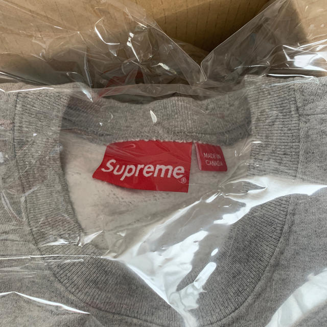 supreme cutout logo crewneck