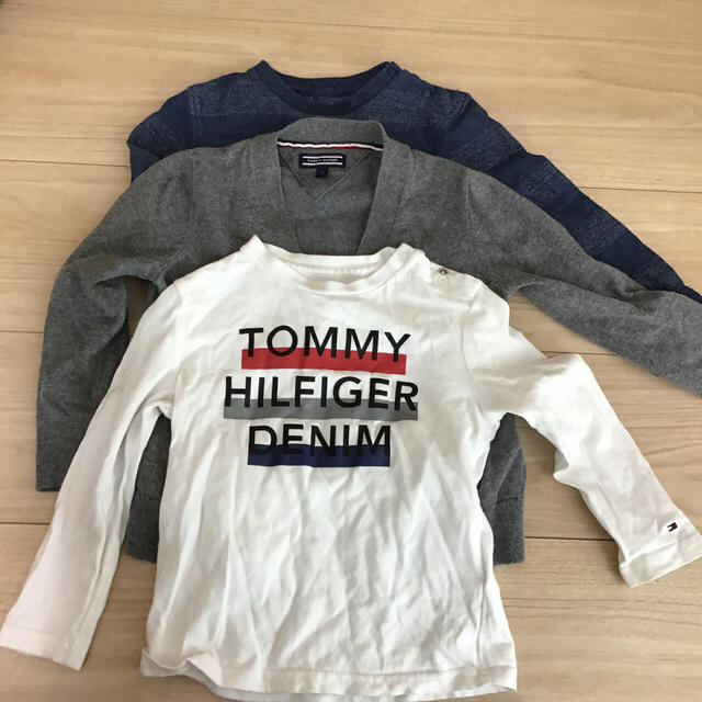 TOMMY HILFIGER(トミーヒルフィガー)の男の子　92 Tommy Hilfiger セット キッズ/ベビー/マタニティのキッズ服女の子用(90cm~)(Tシャツ/カットソー)の商品写真