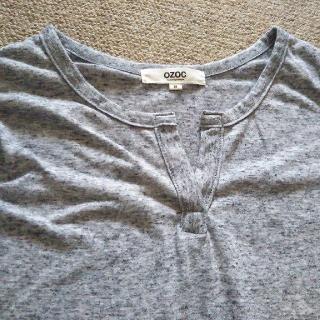 OZOC(オゾック)のOZOC♪グレーTシャツ レディースのトップス(Tシャツ(半袖/袖なし))の商品写真