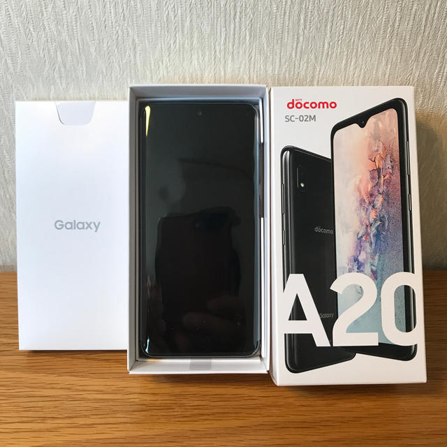 【新品】docomo Galaxy A20 Black