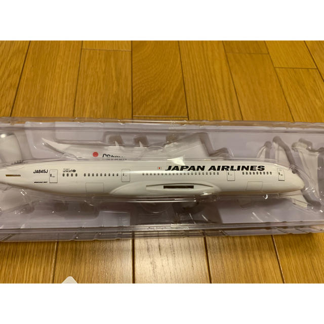 JAL(日本航空)(ジャル(ニホンコウクウ))のJALプラモデル(Boeing787-8) エンタメ/ホビーのおもちゃ/ぬいぐるみ(模型/プラモデル)の商品写真