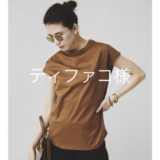 ドゥーズィエムクラス(DEUXIEME CLASSE)のカレンソロジーTシャツ新品未開封 キャメル色、白色(Tシャツ(半袖/袖なし))