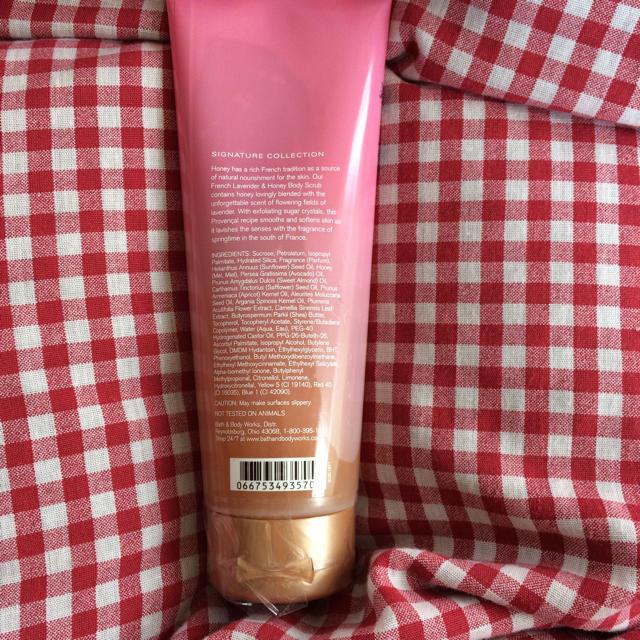 Bath & Body Works(バスアンドボディーワークス)のBath&Body Works スクラブ コスメ/美容のボディケア(ボディスクラブ)の商品写真