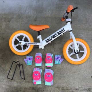 GRAPHIS GR-BABY  子供自転車　（キックバイク　ストライダー）(自転車)