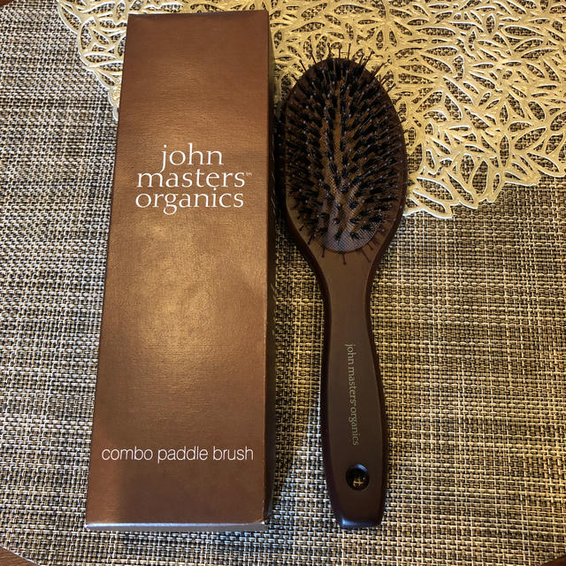 John Masters Organics(ジョンマスターオーガニック)のジョンマスター　コンボパドルブラシ コスメ/美容のヘアケア/スタイリング(ヘアブラシ/クシ)の商品写真